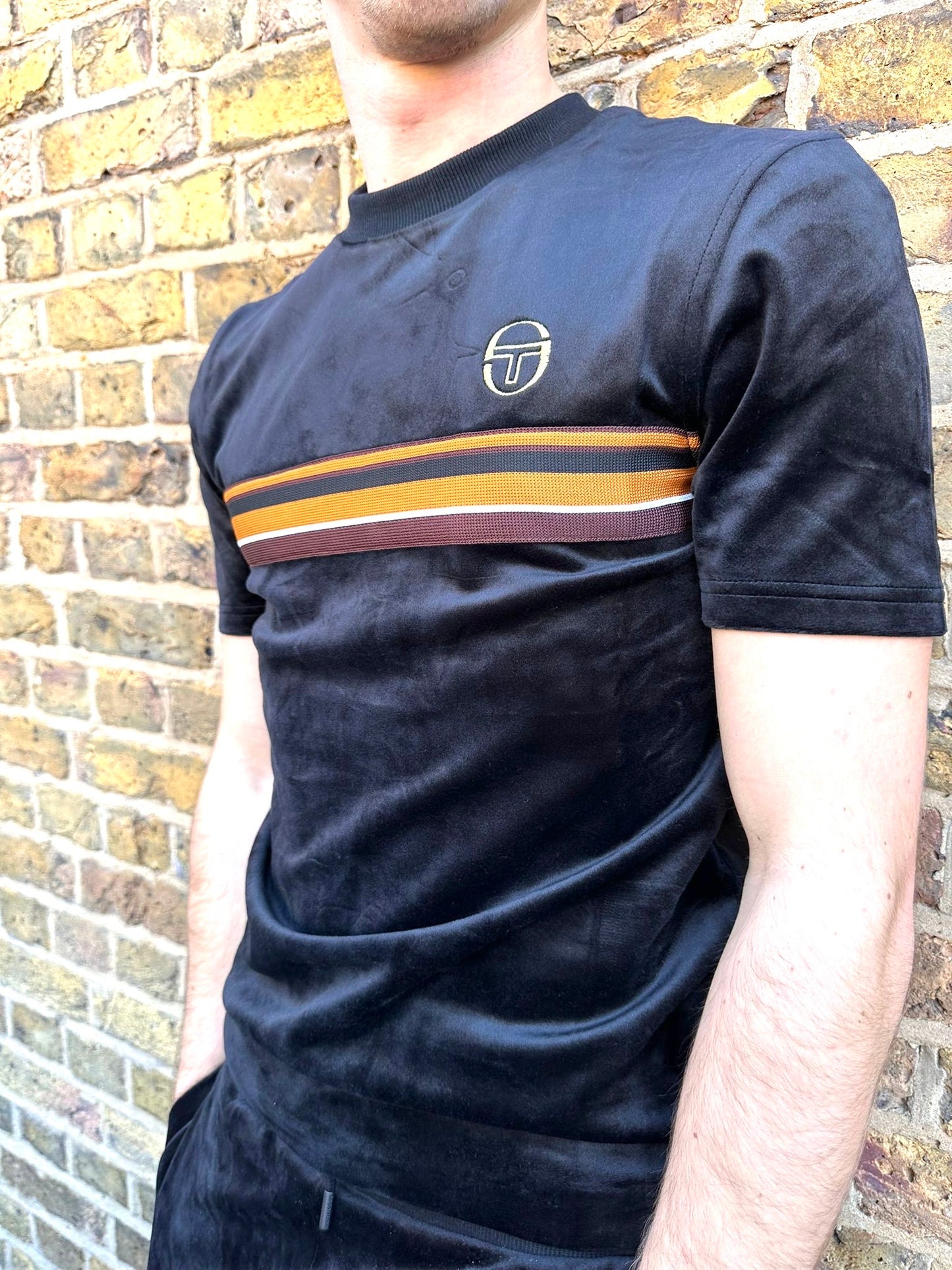 Ayme 906 Black/Gold - T-Shirt