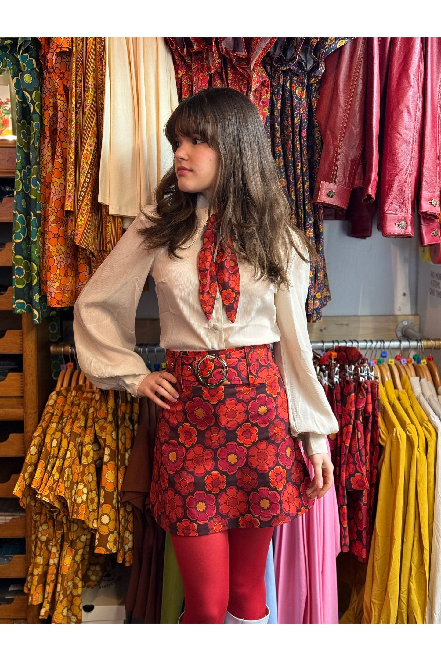 Exclusive 'Dolly' Mod Blossom Grape - Scarf