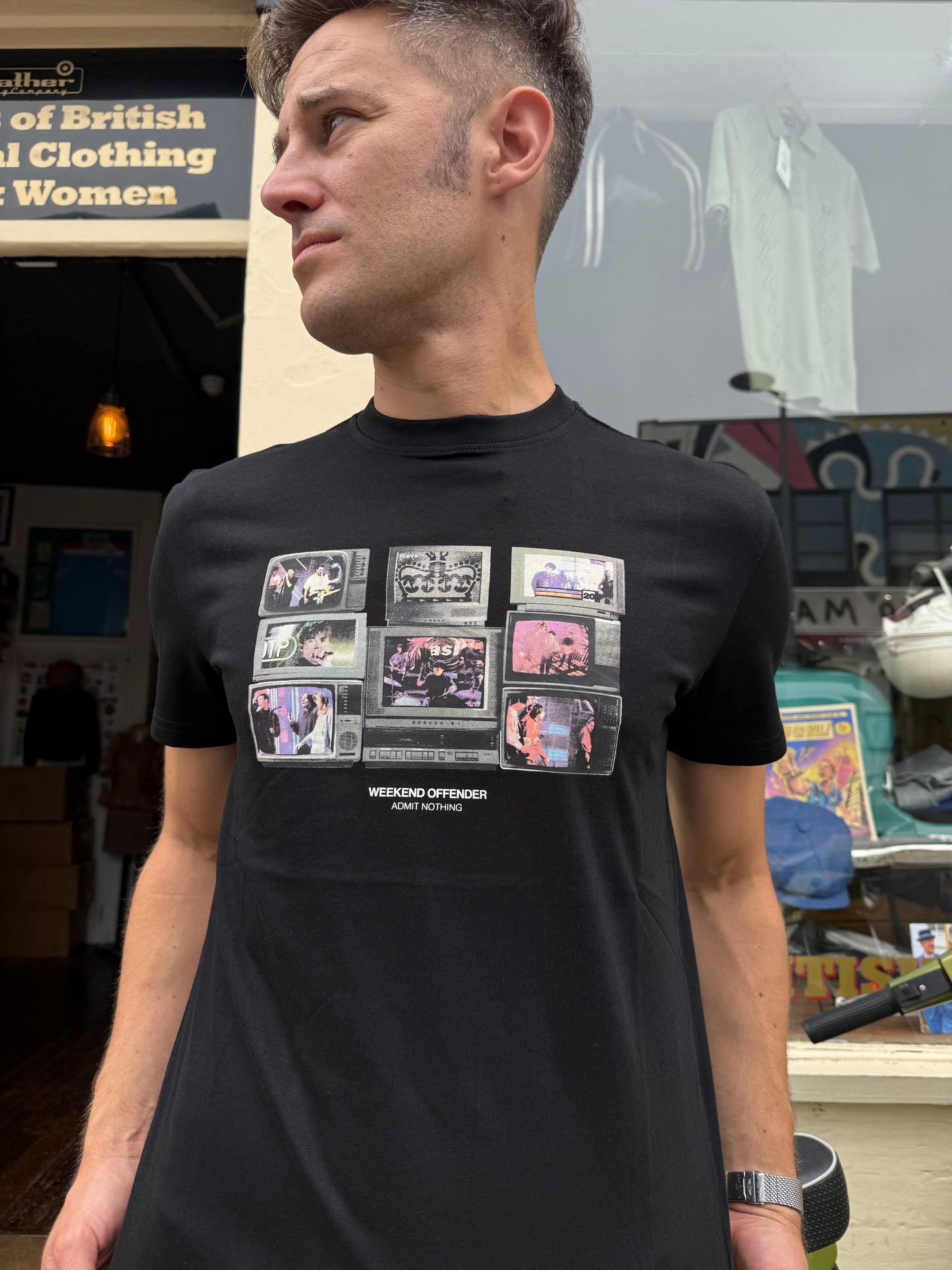 90's Vision Graphic Black - T-Shirt