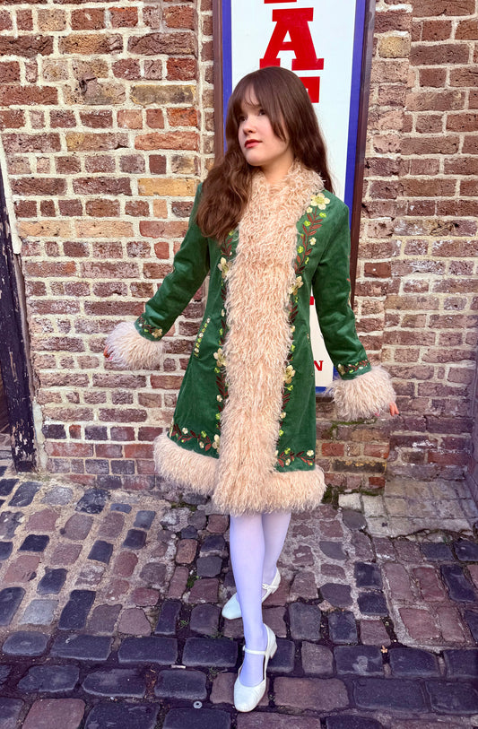 Embroidered Penny Lane Fur Collar Clover - Coat