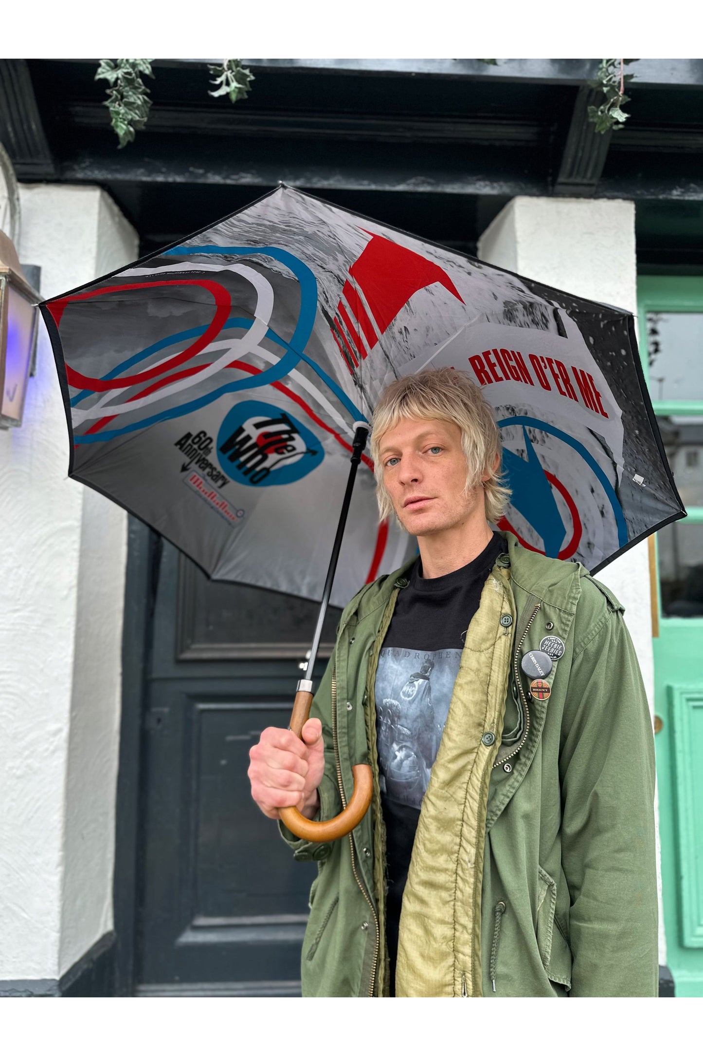 60th Anniversary "Love, Reign o'er Me" - Umbrella