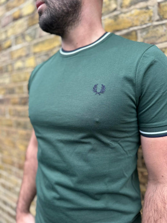 M1588 Twin Tipped Ivy Green/ Snowywhite  - T-Shirt