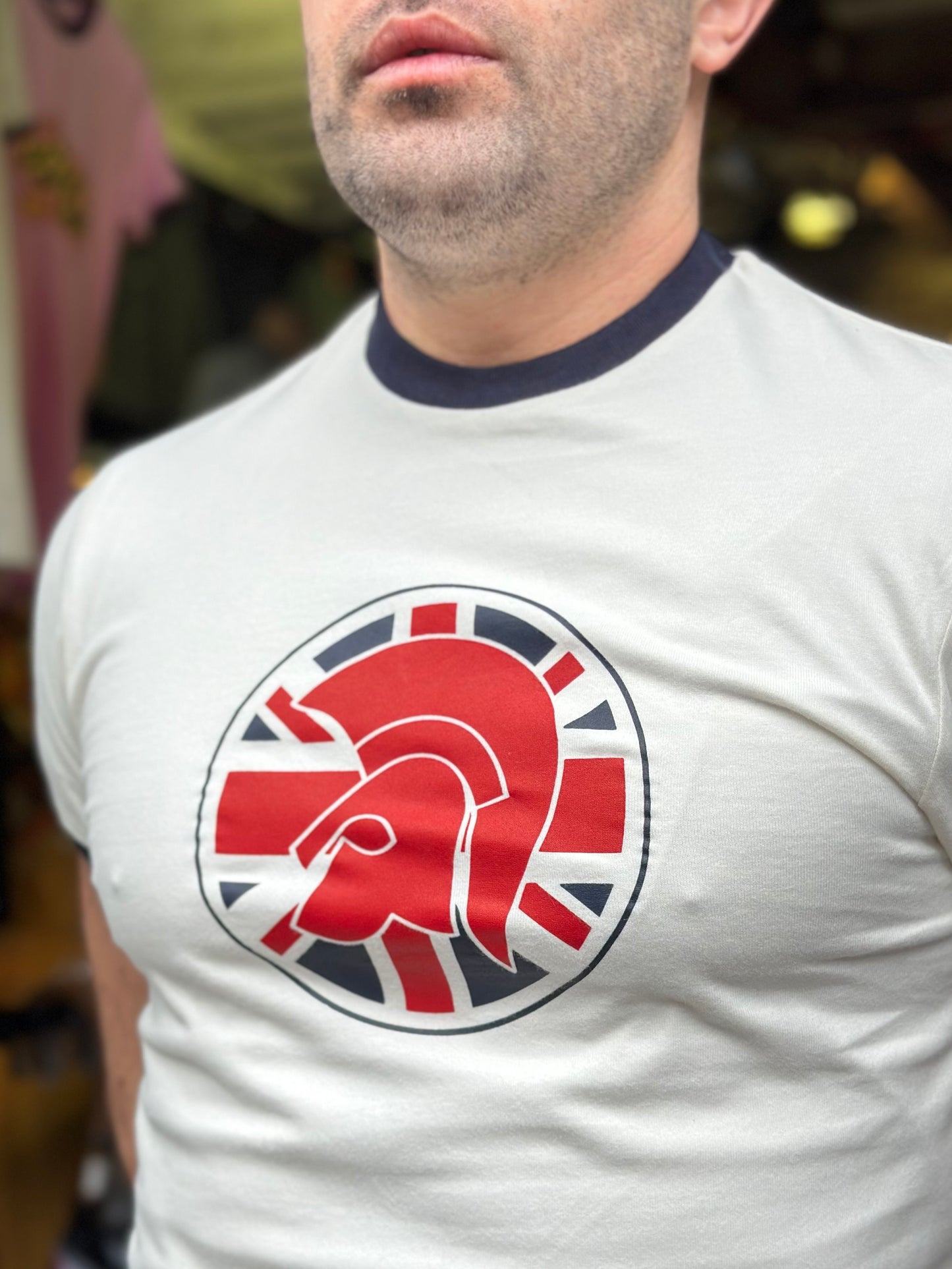 TC/1046 Flag Logo White - T-Shirt