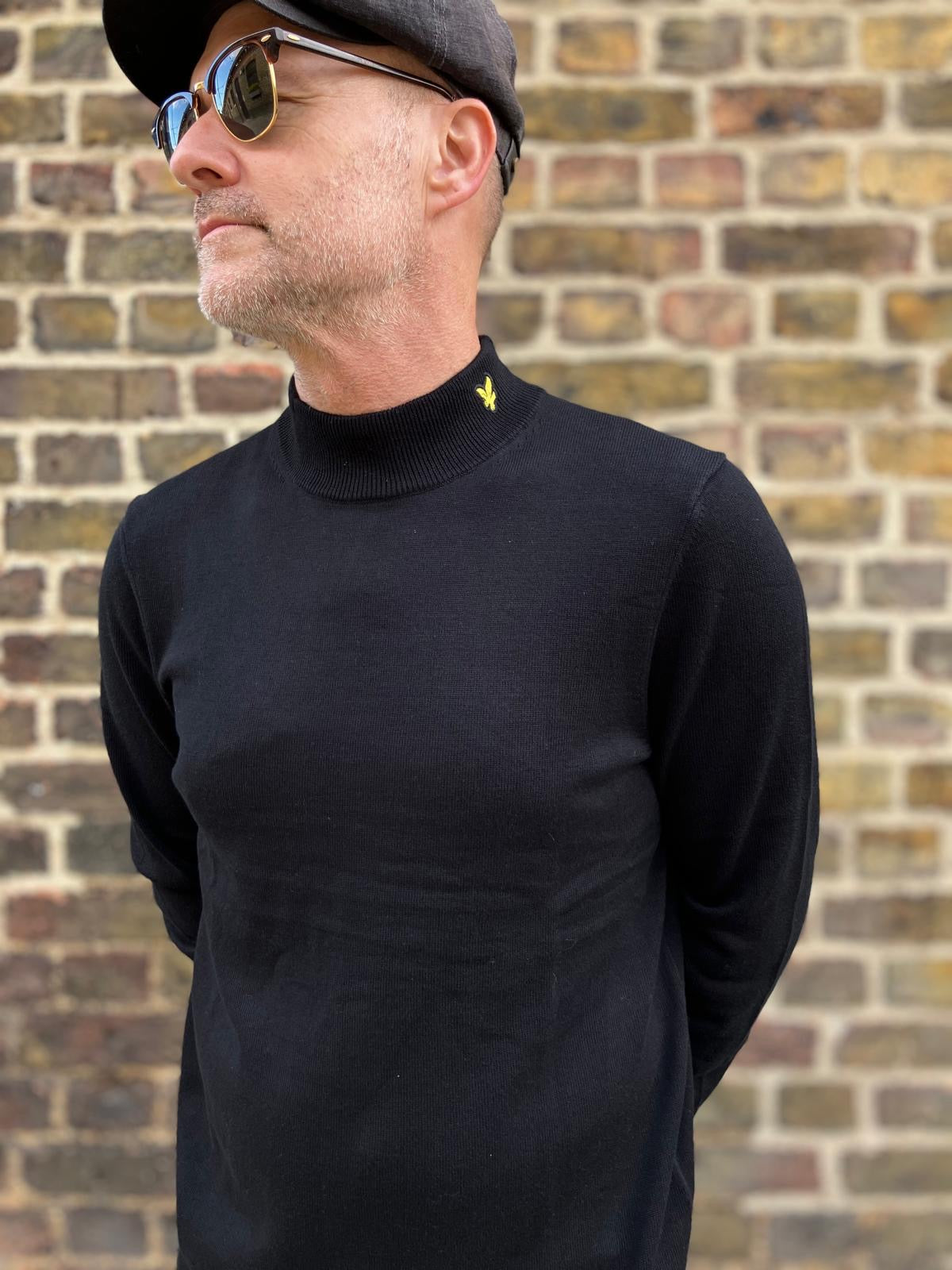 Jet Black - Knitted Turtle Neck