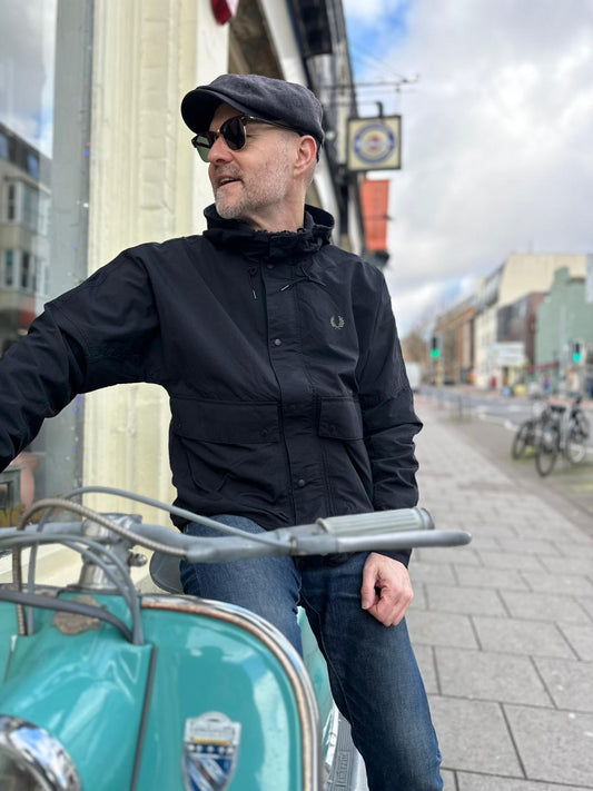 J2323 Cropped Ripstop Parka Black - Jacket