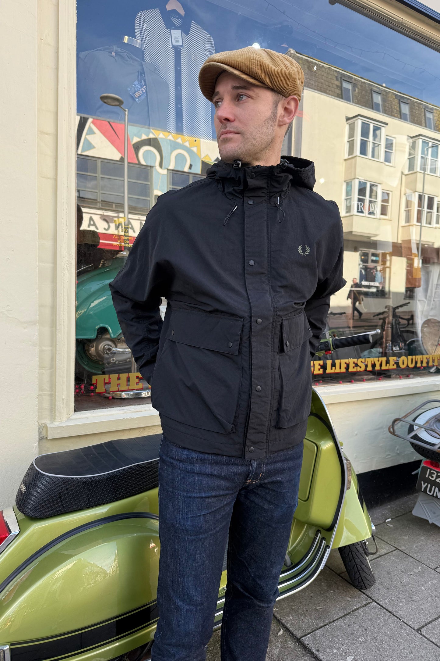 J2323 Cropped Ripstop Parka Black - Jacket