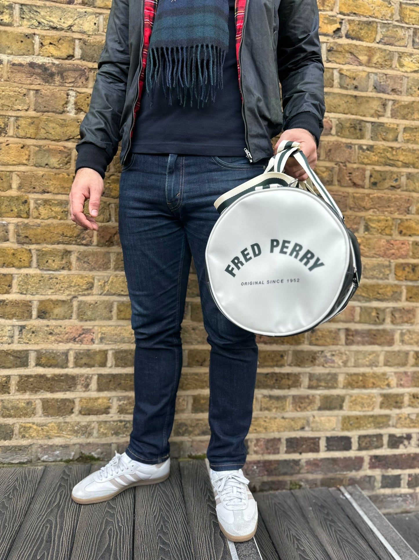 L7255 Night Green / Ecru Classic Barrel - Bag