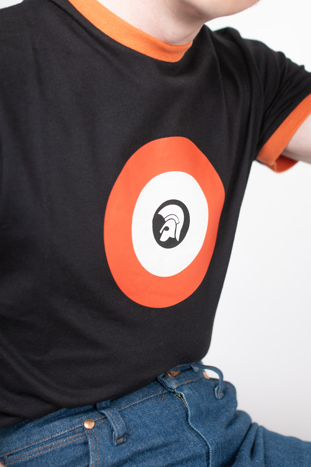 Target Ringer Black - T-Shirt